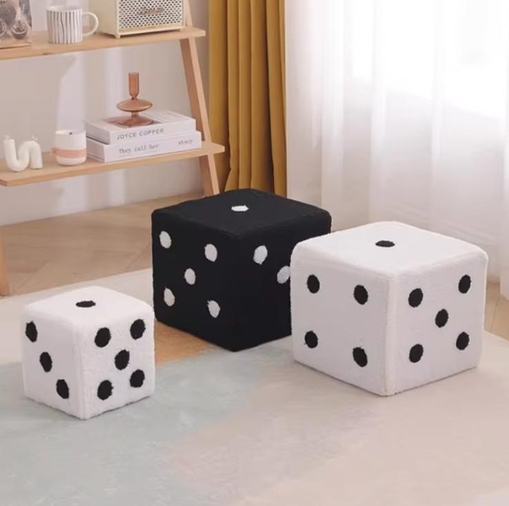 DICE STOOL